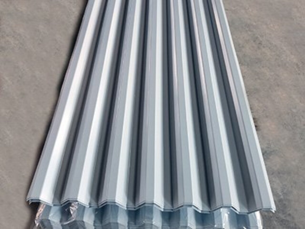 <b>YX35-125-750型彩钢瓦</b>